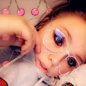 Meet your Posher, Kenna